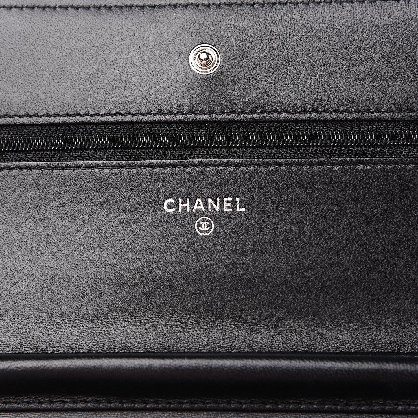 Lambskin Quilted Wallet On Chain WOC Black