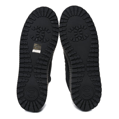 Chanel Fabric Suede Kidskin Grosgrain Lace Up Cap Toe Sneakers 38.5 Black White 6 of 9