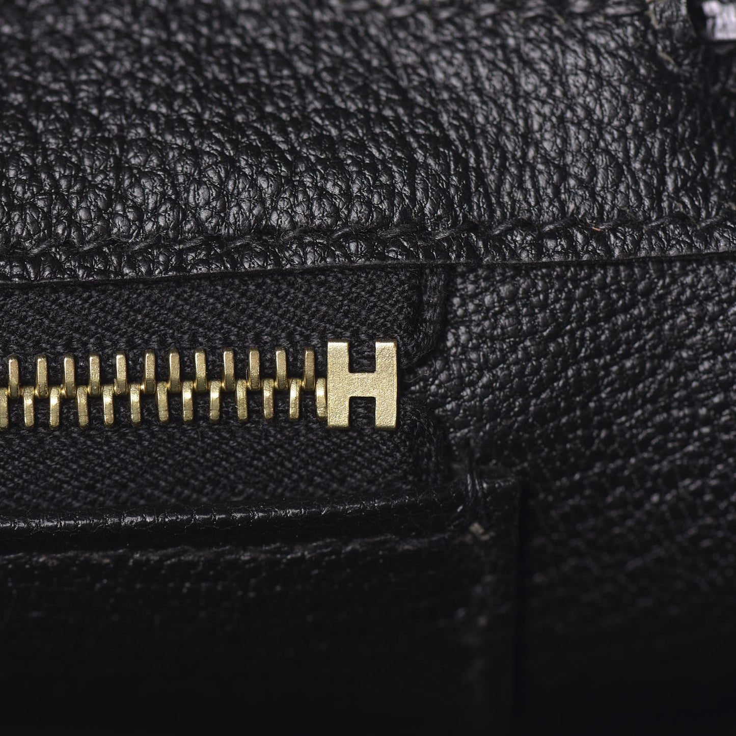 Togo Shiny Niloticus Crocodile Birkin Touch 25 Black