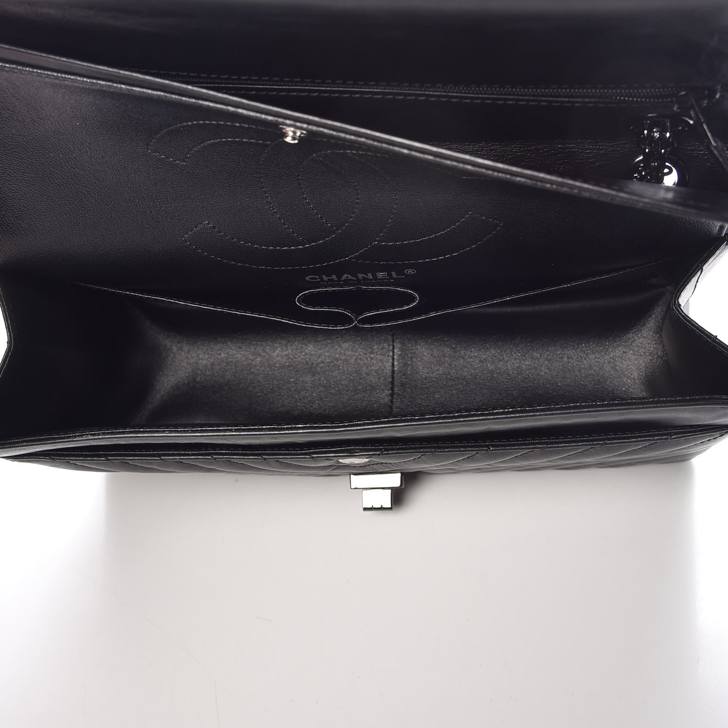 Chanel Aged Calfskin Chevron Quilted 2.55 Reissue 226 So Black 5 of 10