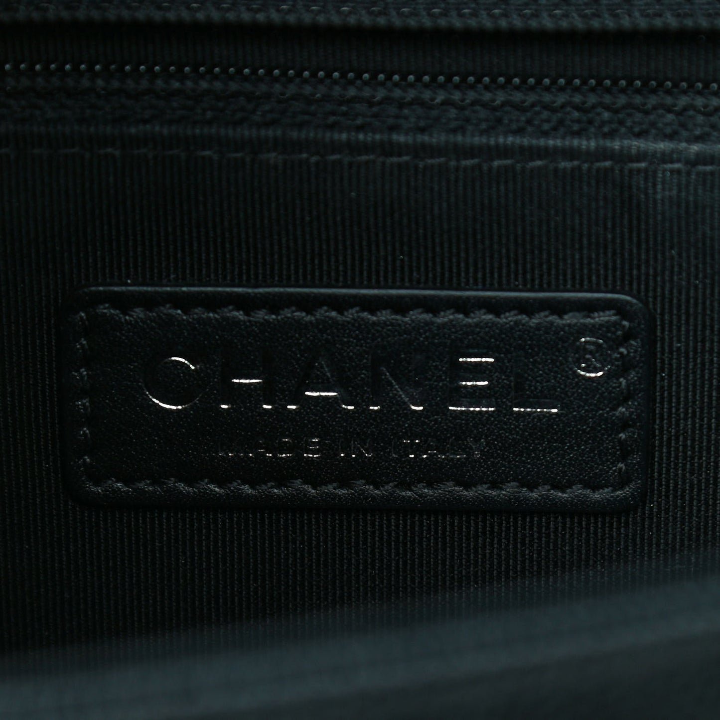 Caviar Quilted New Medium Boy Flap Black