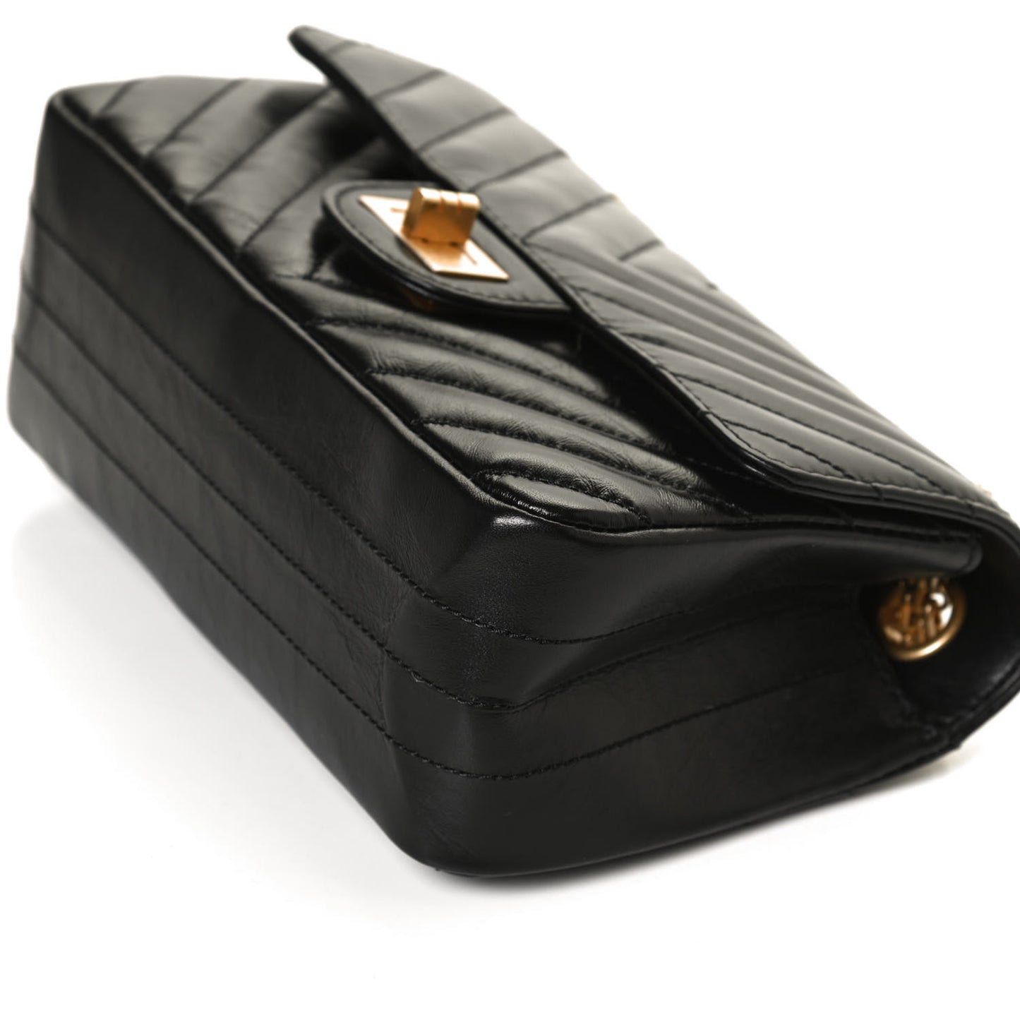 Aged Calfskin Chevron Quilted 2.55 Reissue Mini Flap Black