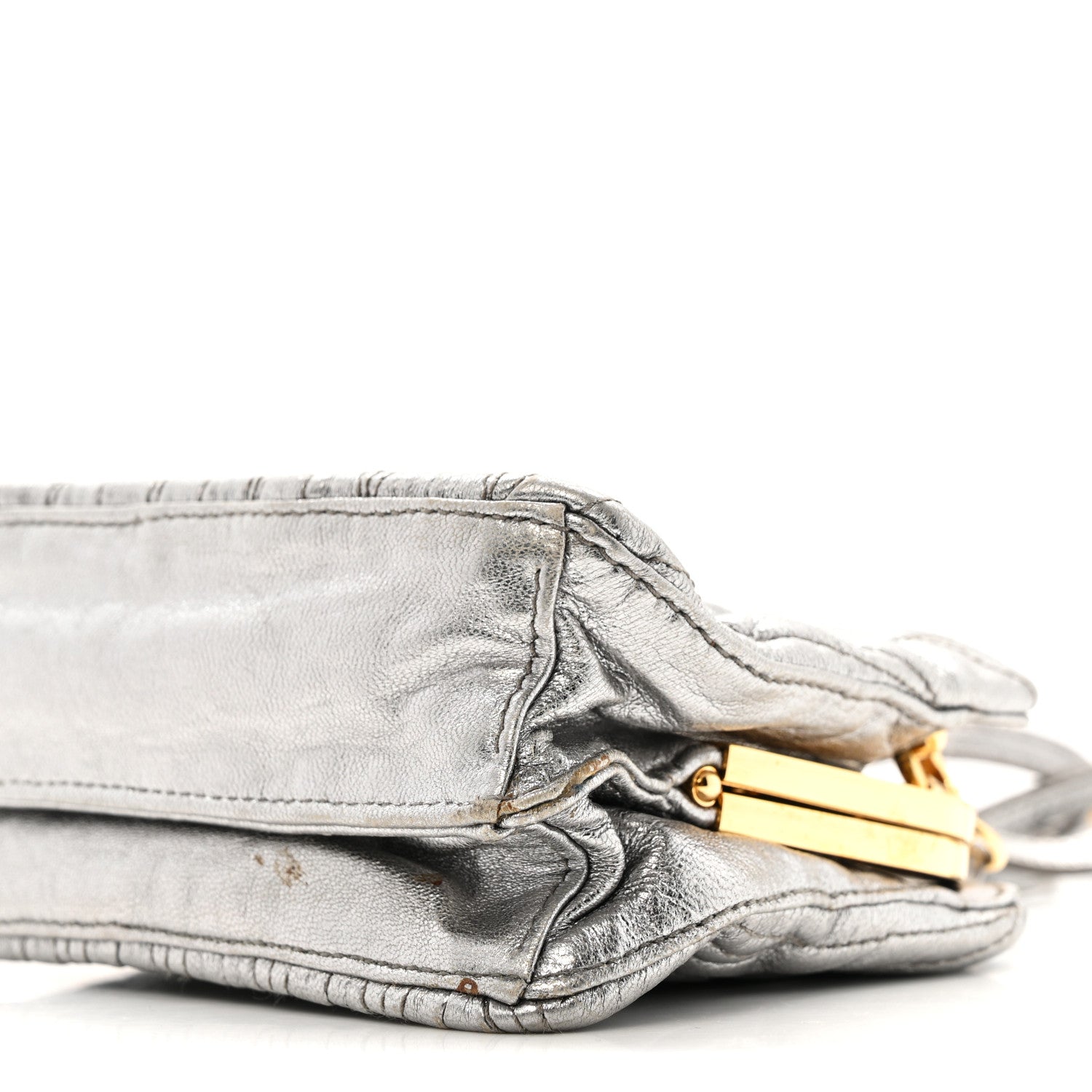 Miu Miu Metallic Matelasse Lux Mini Crossbody Tote Cromo 1798723