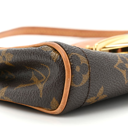 Louis Vuitton Monogram Beverly Clutch 8 of 20