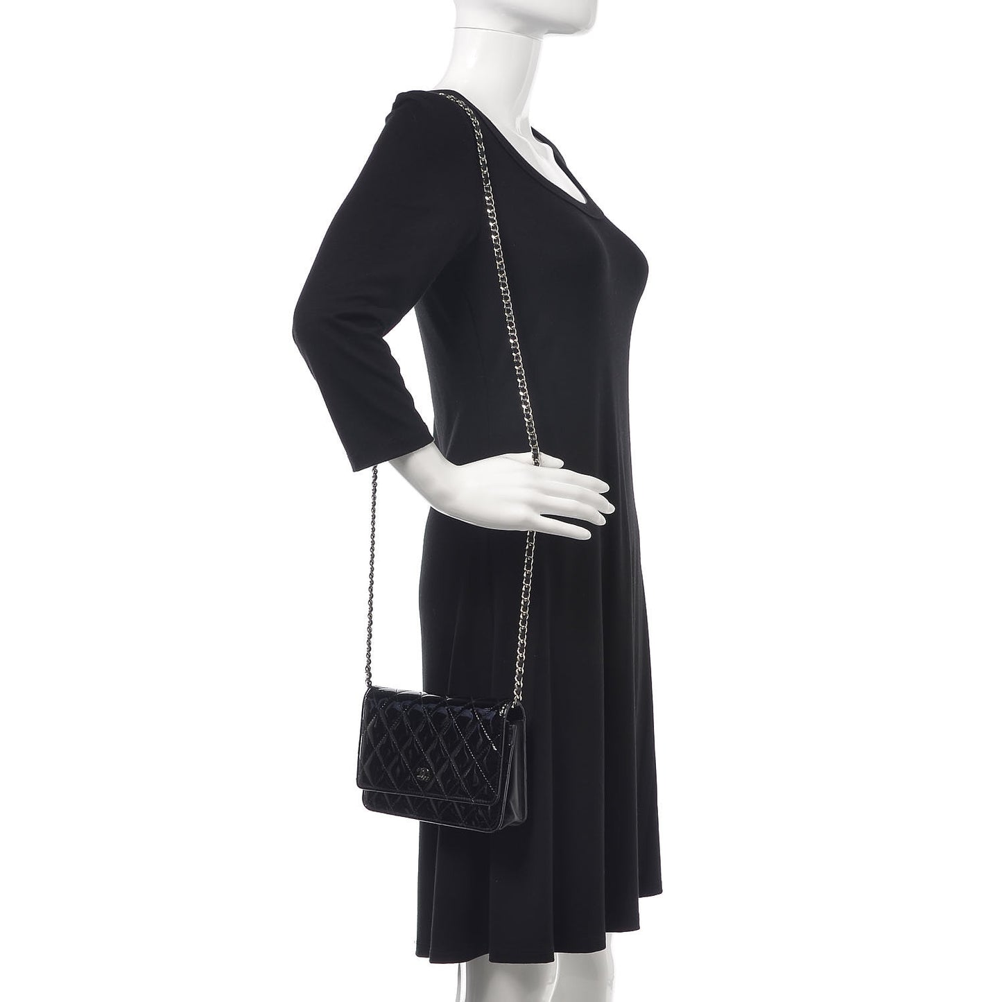 Patent Quilted Wallet On Chain WOC Black