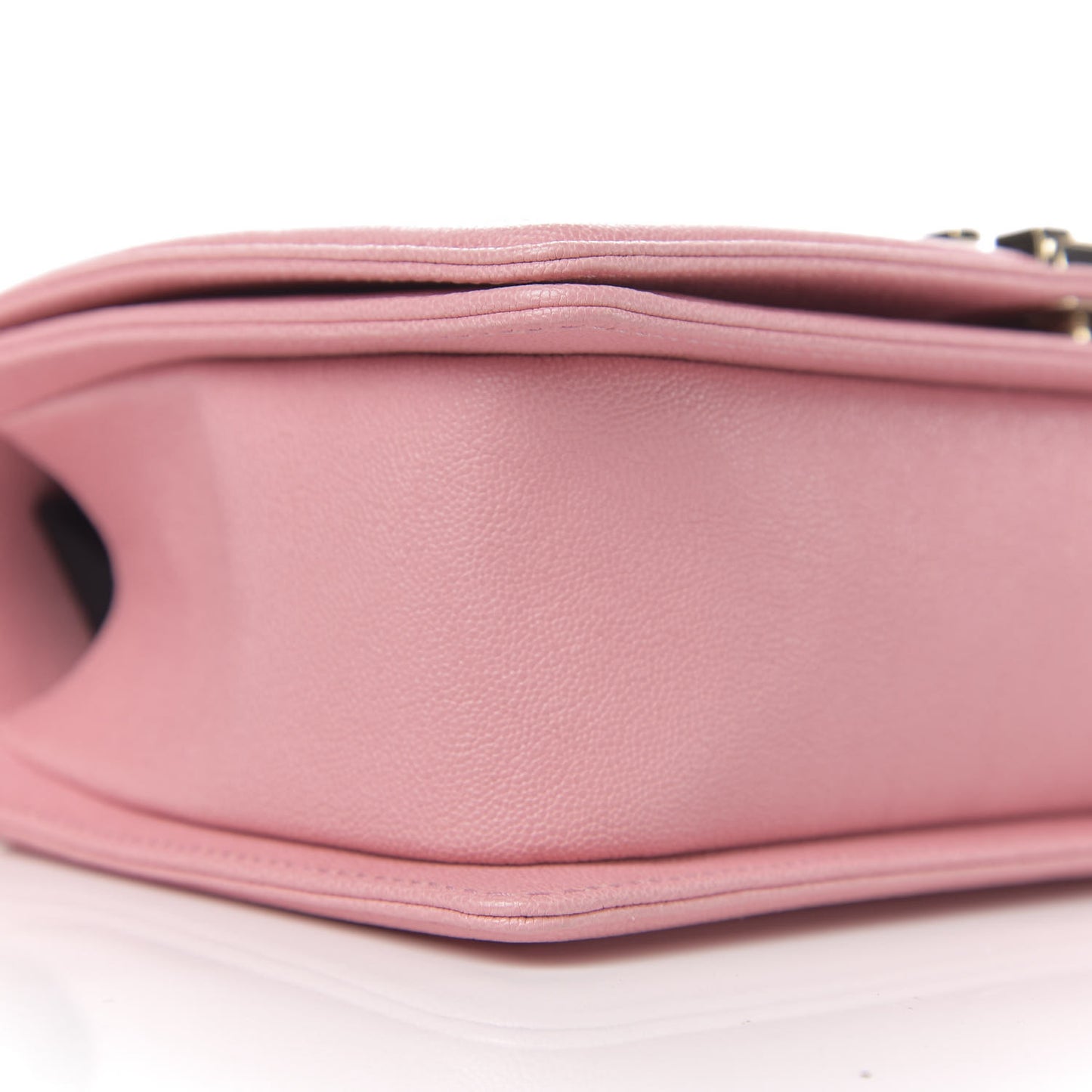 Caviar Quilted Medium Boy Flap Pink