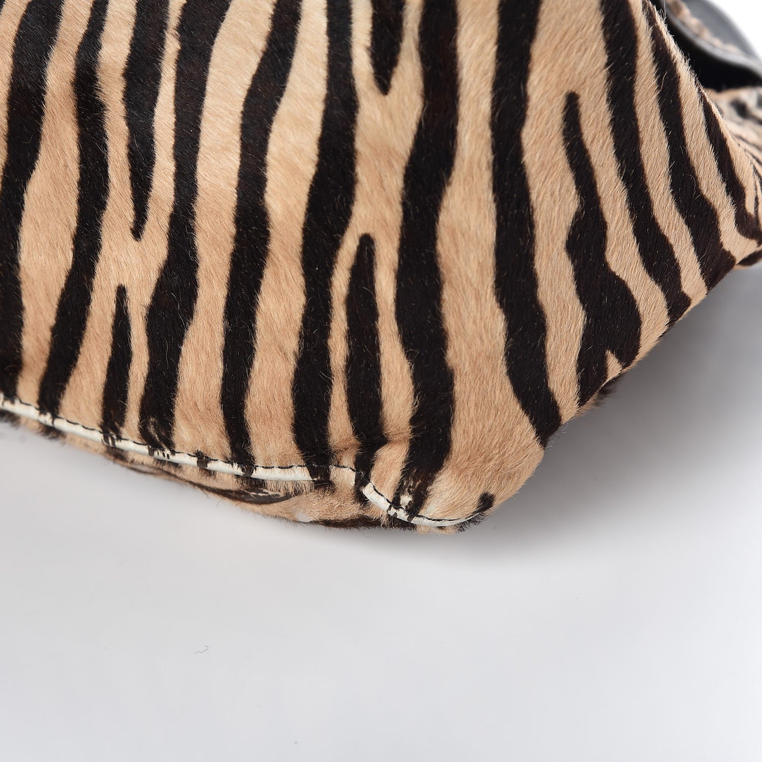 FENDI 純毛毛布150x210cm Yahoo!オークション -「毛布」(フェンディ) (ふ)の落札相場