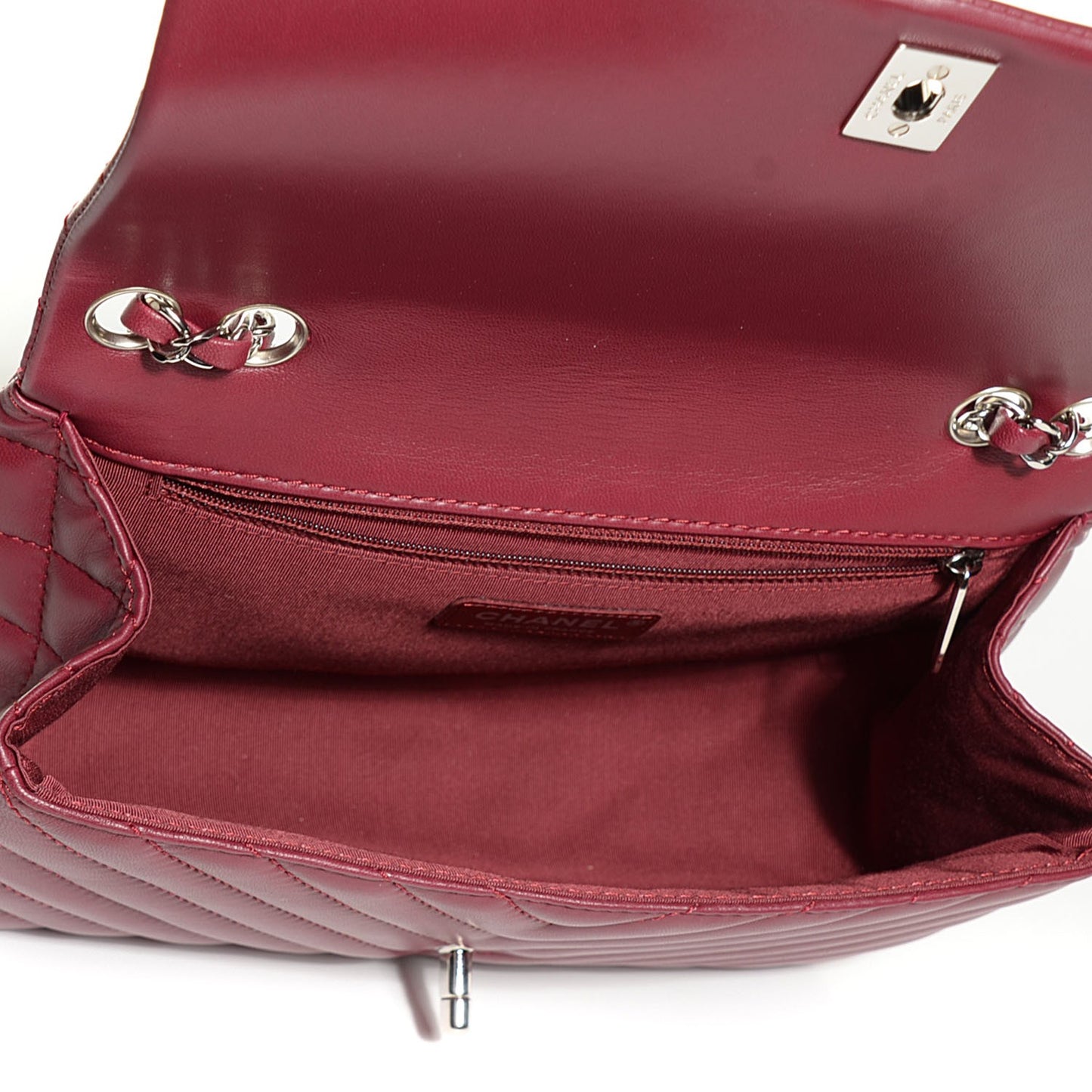Lambskin Chevron Medium Single Flap Red