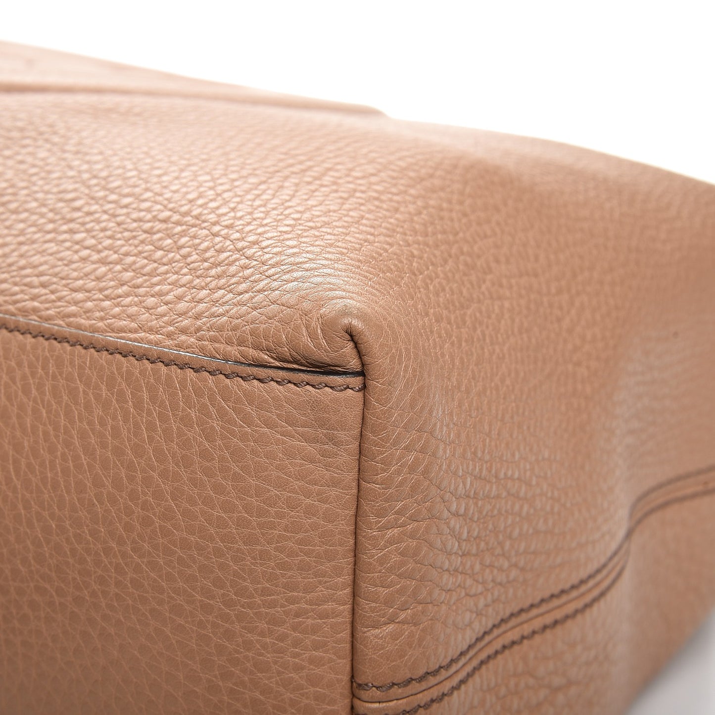Pebbled Calfskin Medium Soho Chain Shoulder Bag Rose Beige
