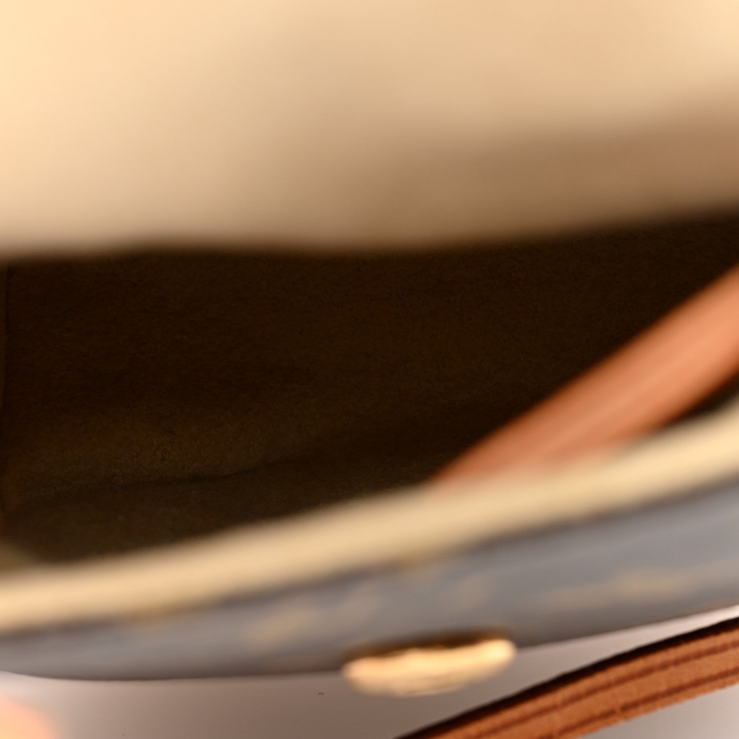 Louis Vuitton Monogram Pochette Cancun 5 of 9