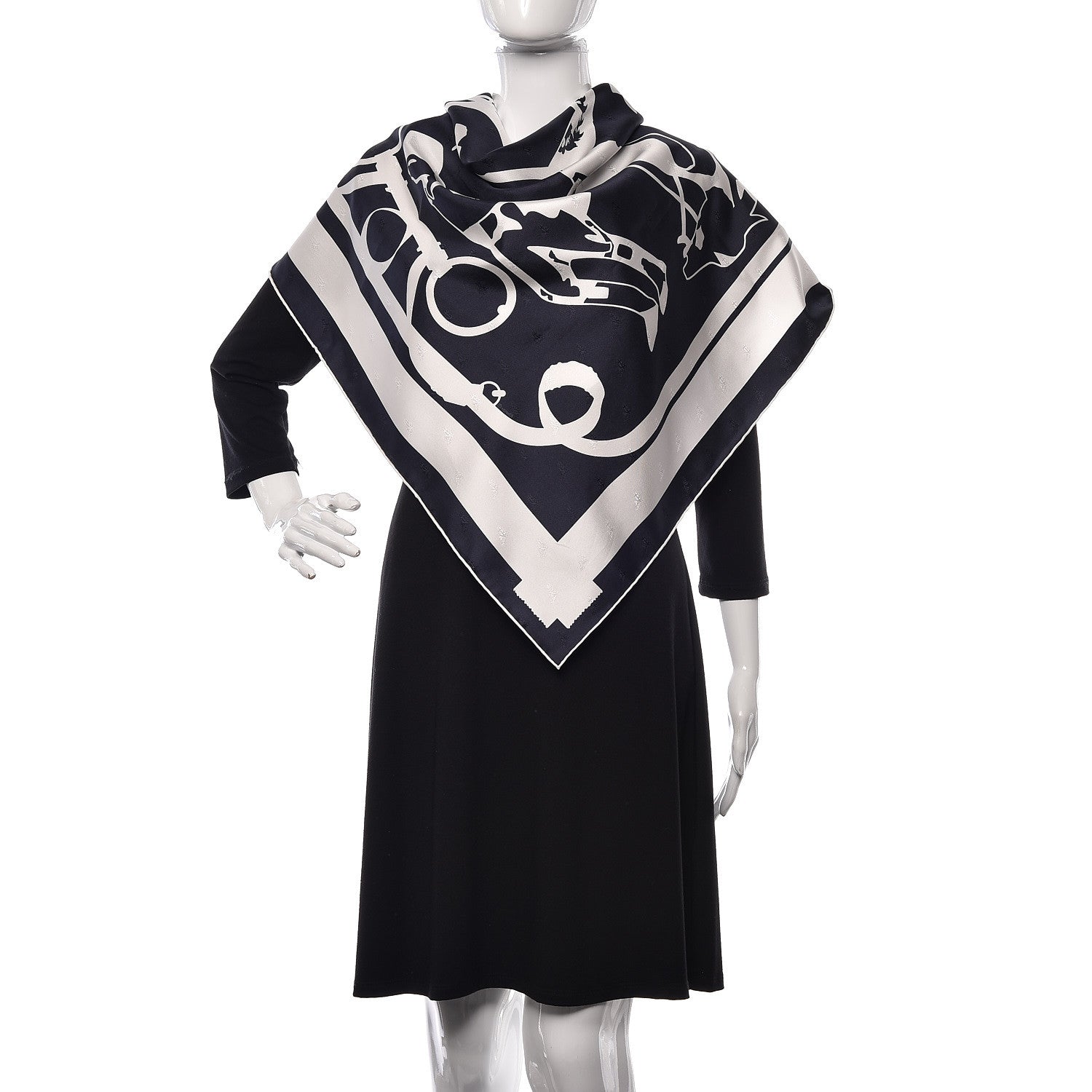 Hermes Silk Tout En Carre Scarf 90 Marine Blanc 2 of 4