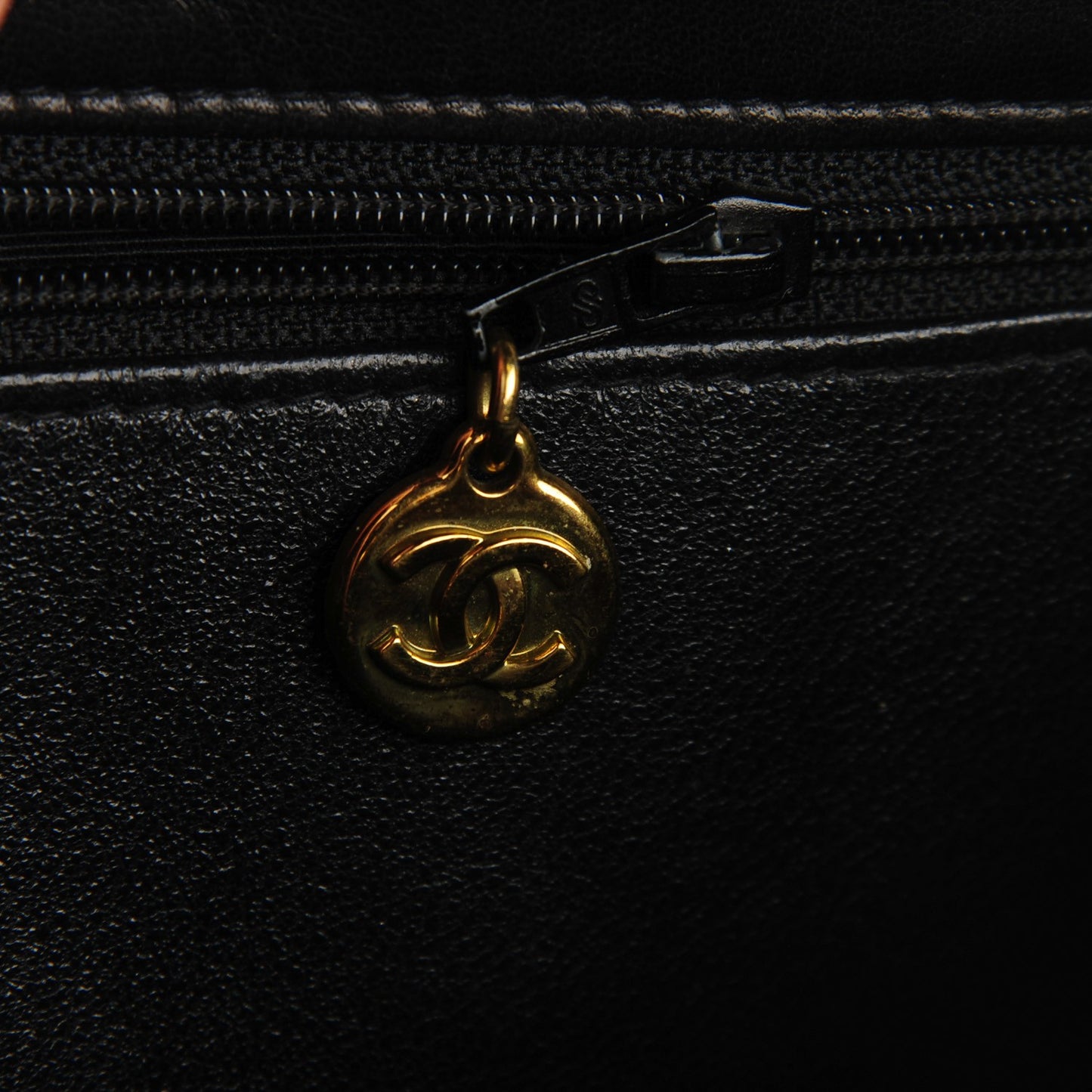 Lambskin Quilted Shoulder Bag Black