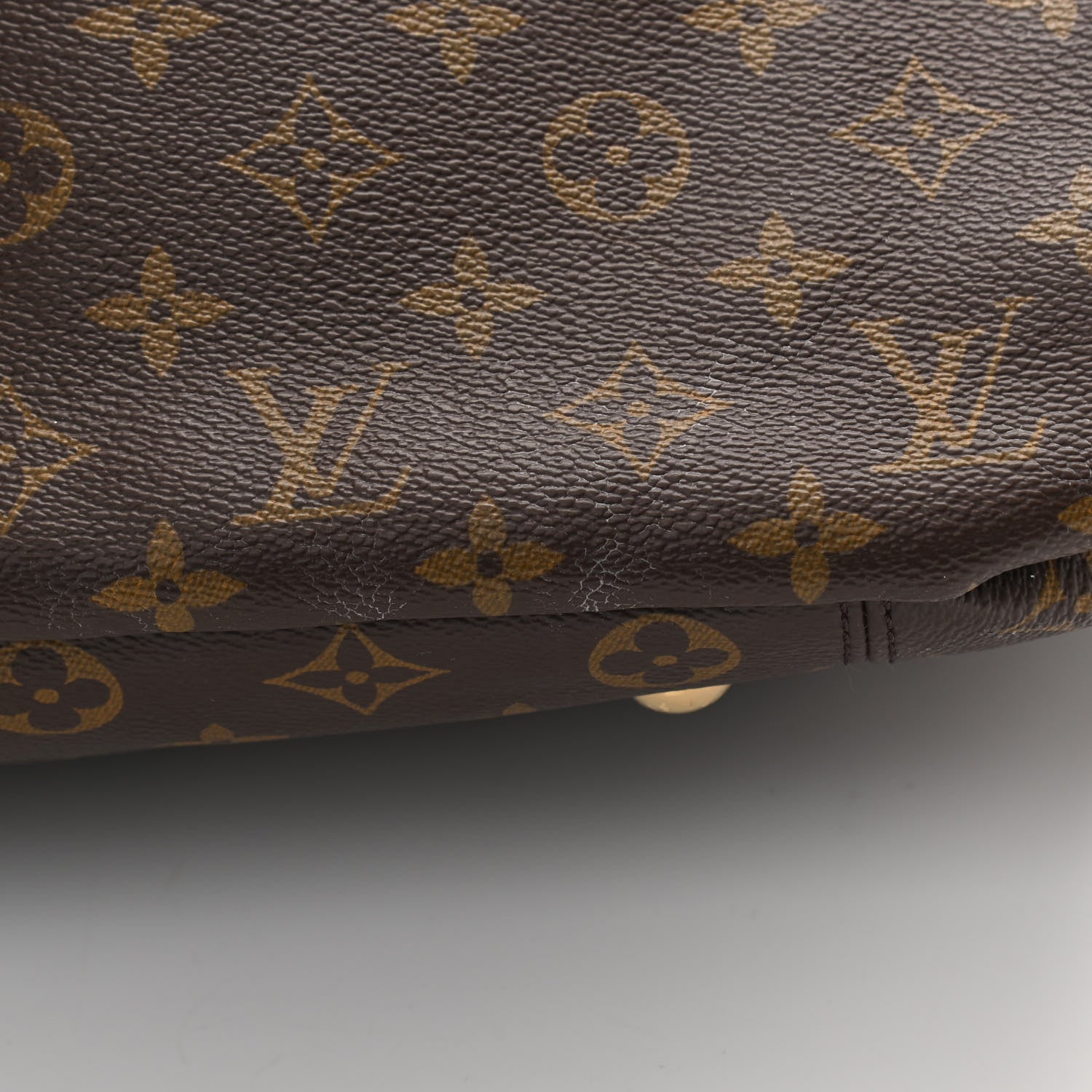 Louis Vuitton Ayers Monogram Artsy MM 15 of 17