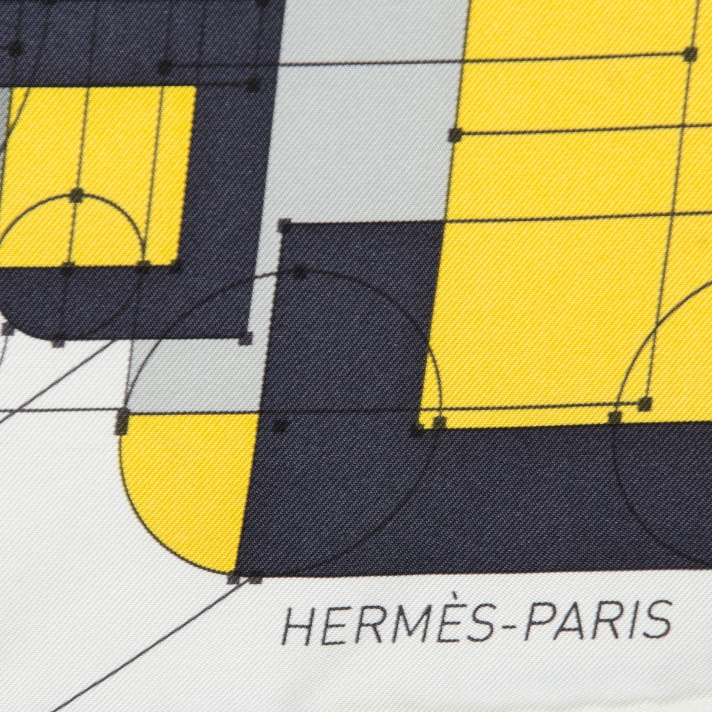 Silk Petit H Echec Au Roi Scarf 90 Blanc Jaune Vif Bleu