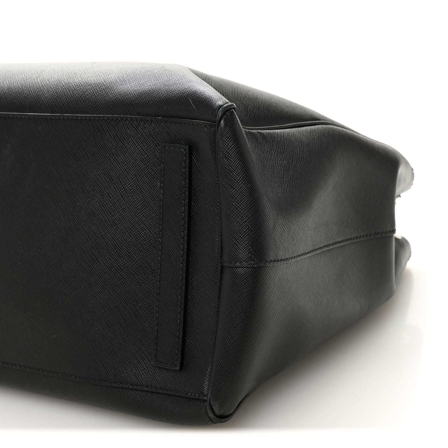 Saffiano Travel Extra Large Galleria Double Zip Black