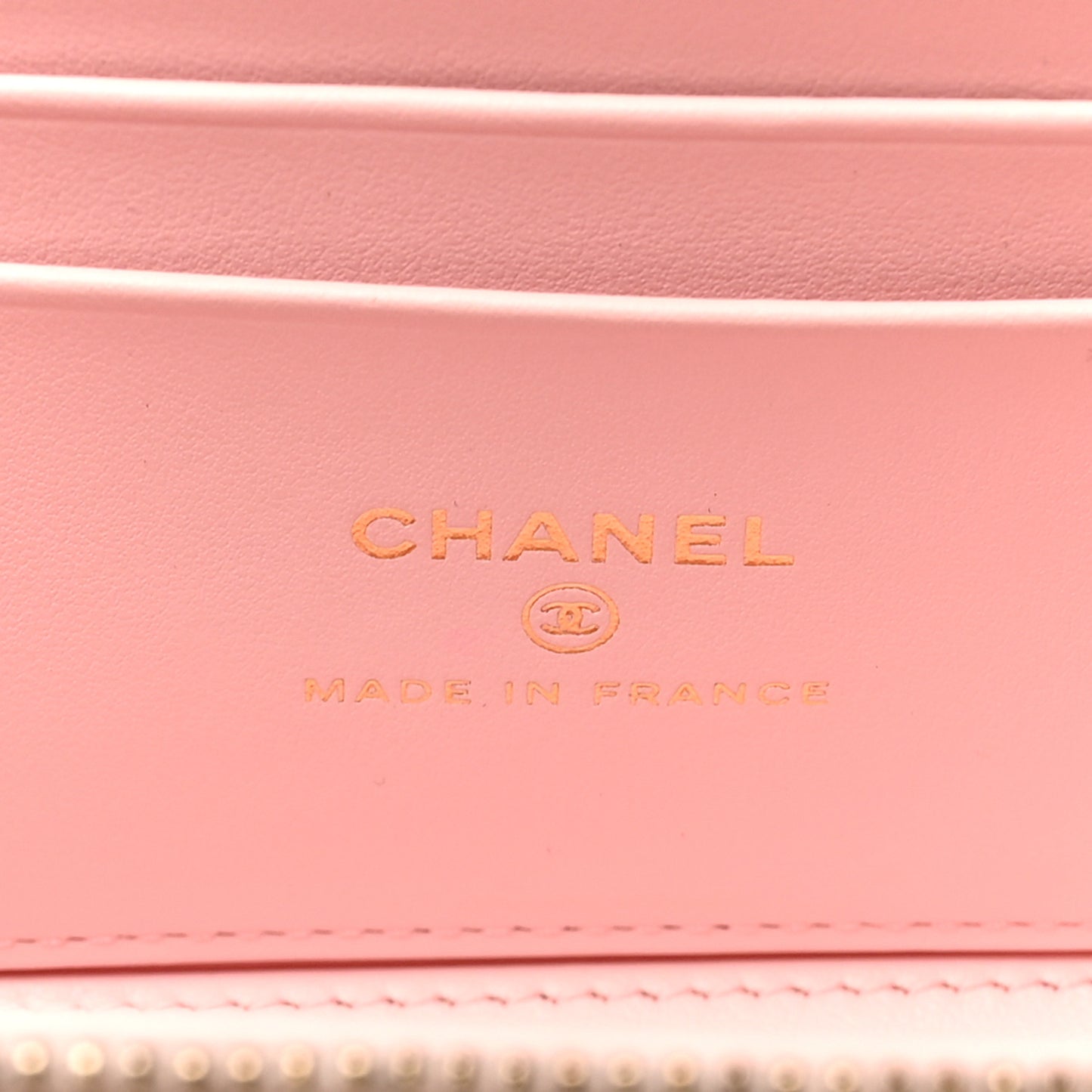 Caviar Quilted Top Handle Vanity With Chain Light Pink