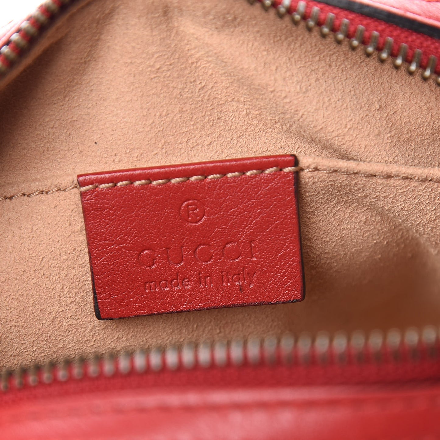 Calfskin Matelasse GG Marmont Cosmetic Case Hibiscus Red