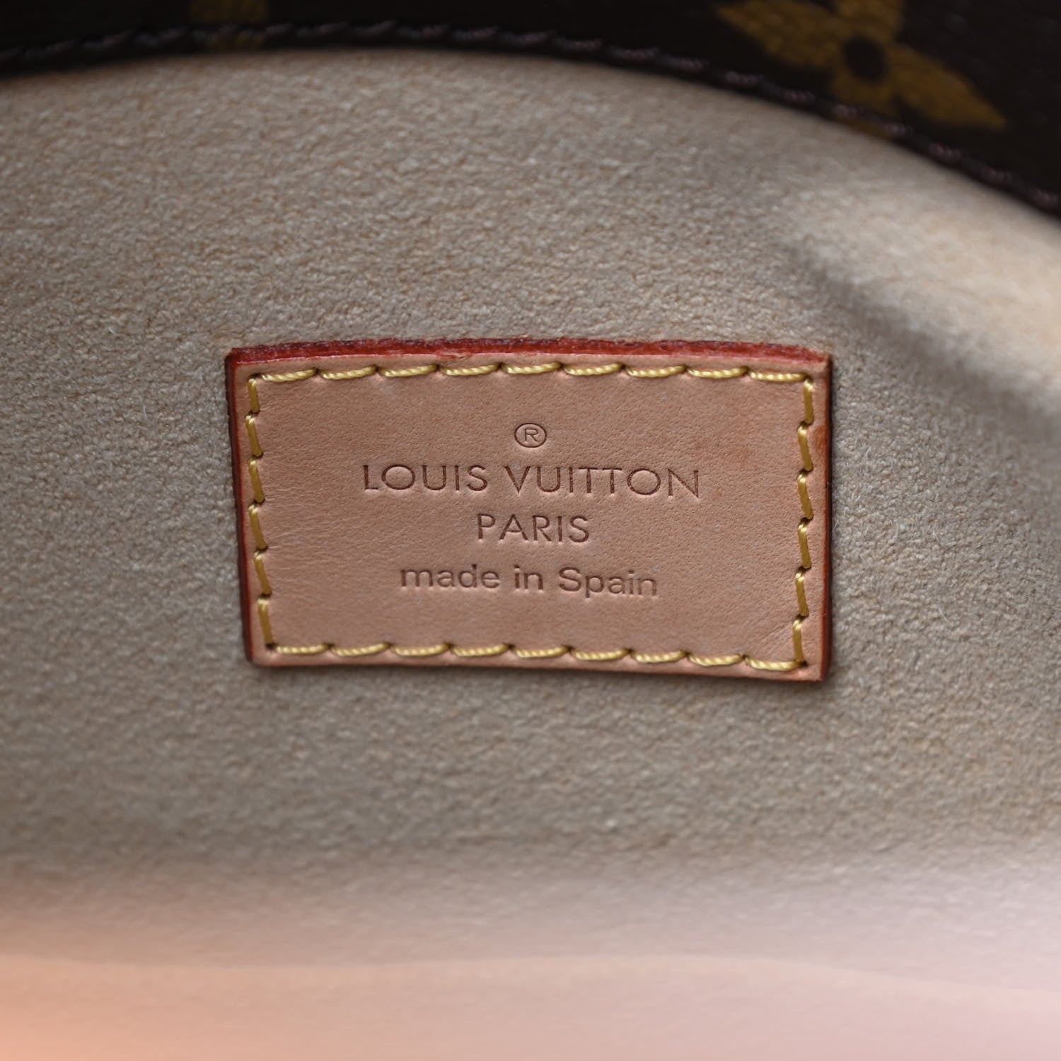 Louis Vuitton Monogram Artsy MM 8 of 9