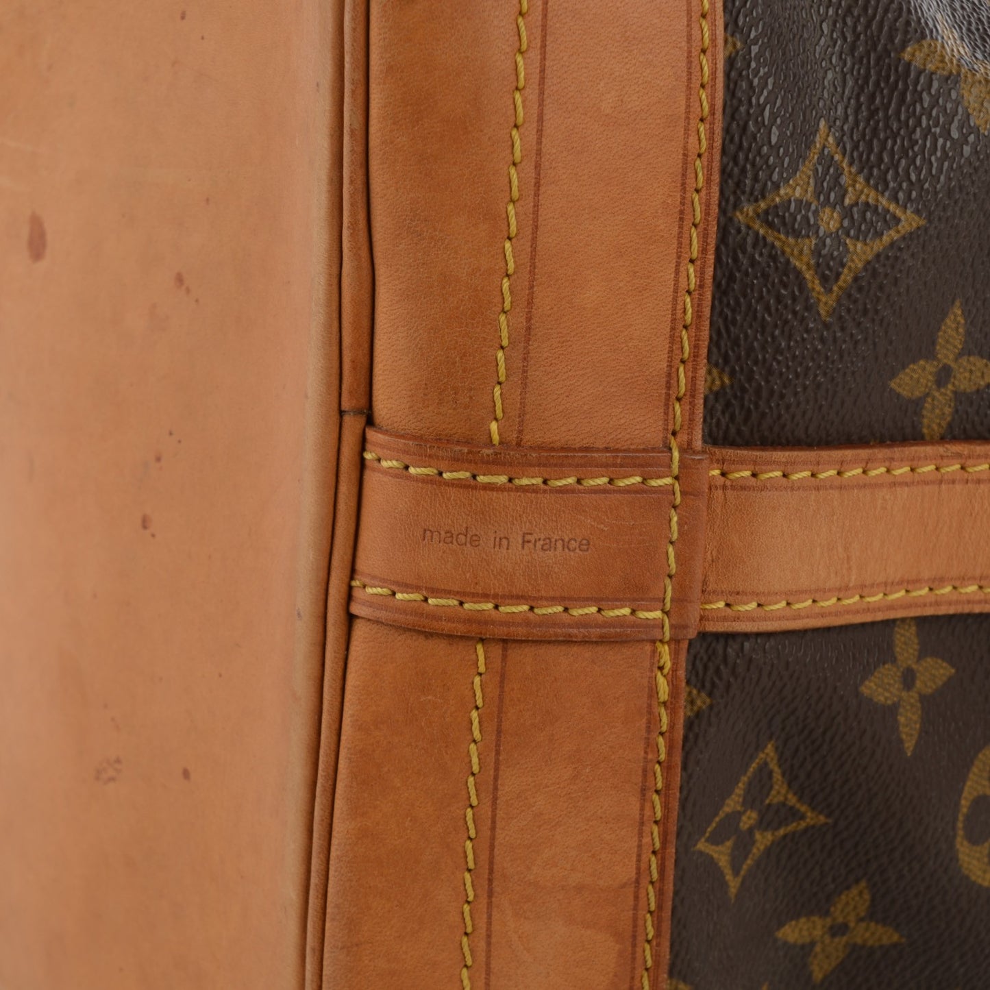 Monogram Noe