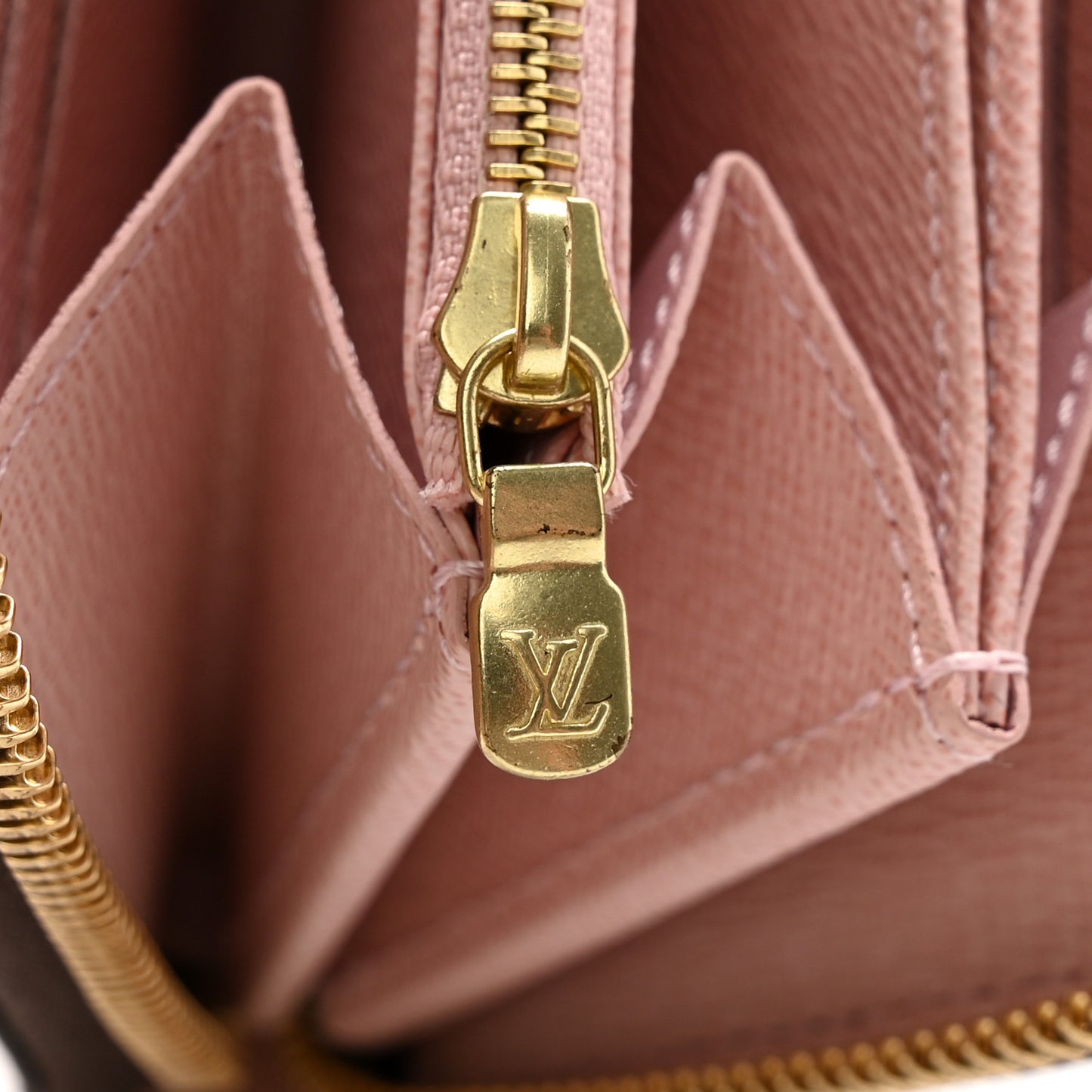 Damier Ebene Zippy Wallet Rose Ballerine