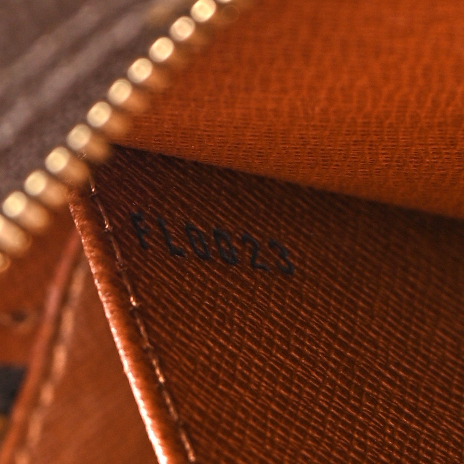 Louis Vuitton Monogram Cite MM 7 of 13