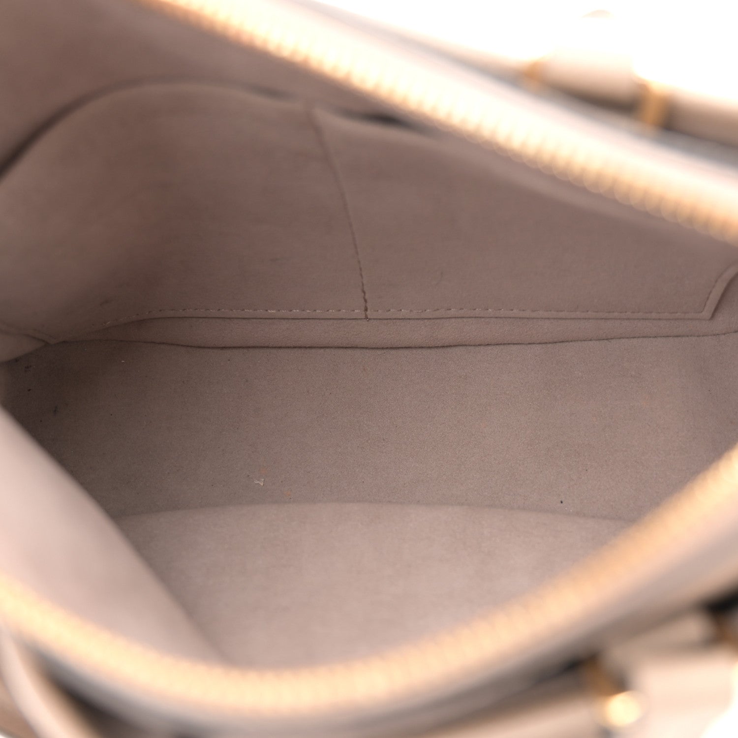 Louis Vuitton Empreinte Monogram Giant Trianon PM Tourterelle Creme 5 of 11