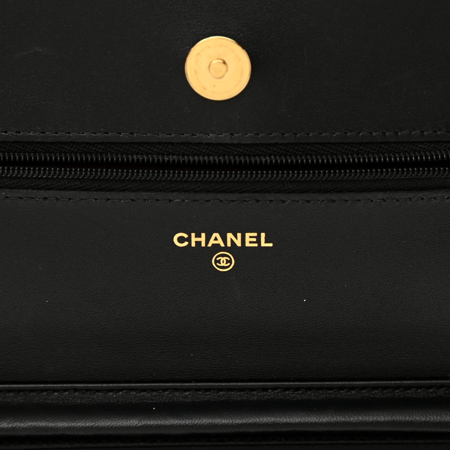 Lambskin Quilted Wallet On Chain WOC Black
