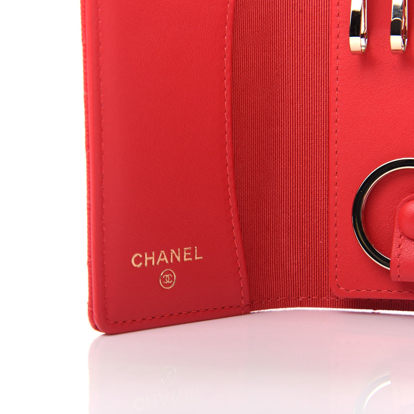 Caviar Quilted Classic 4 Key Holder Wallet Red