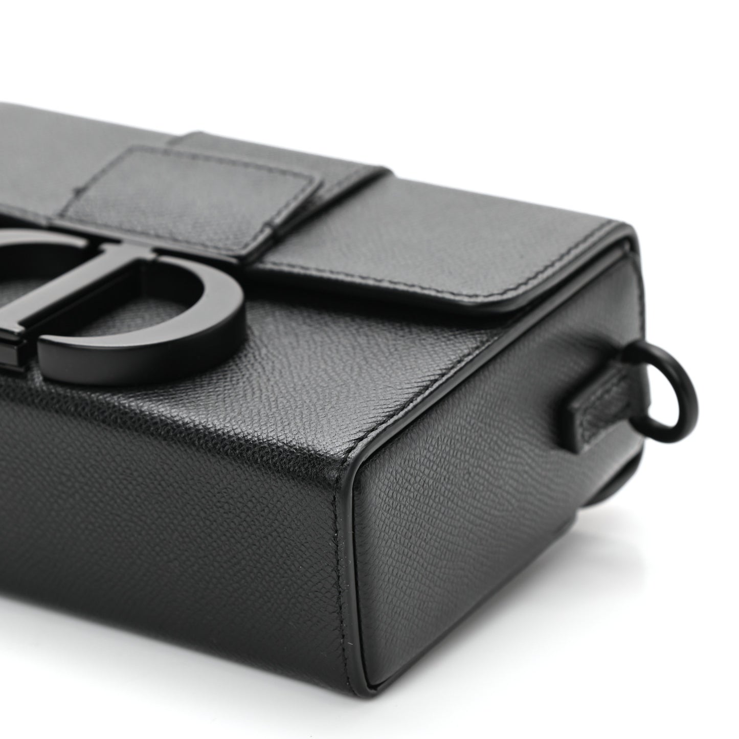 Ultra Matte Grained Calfskin 30 Montaigne Box Bag Black