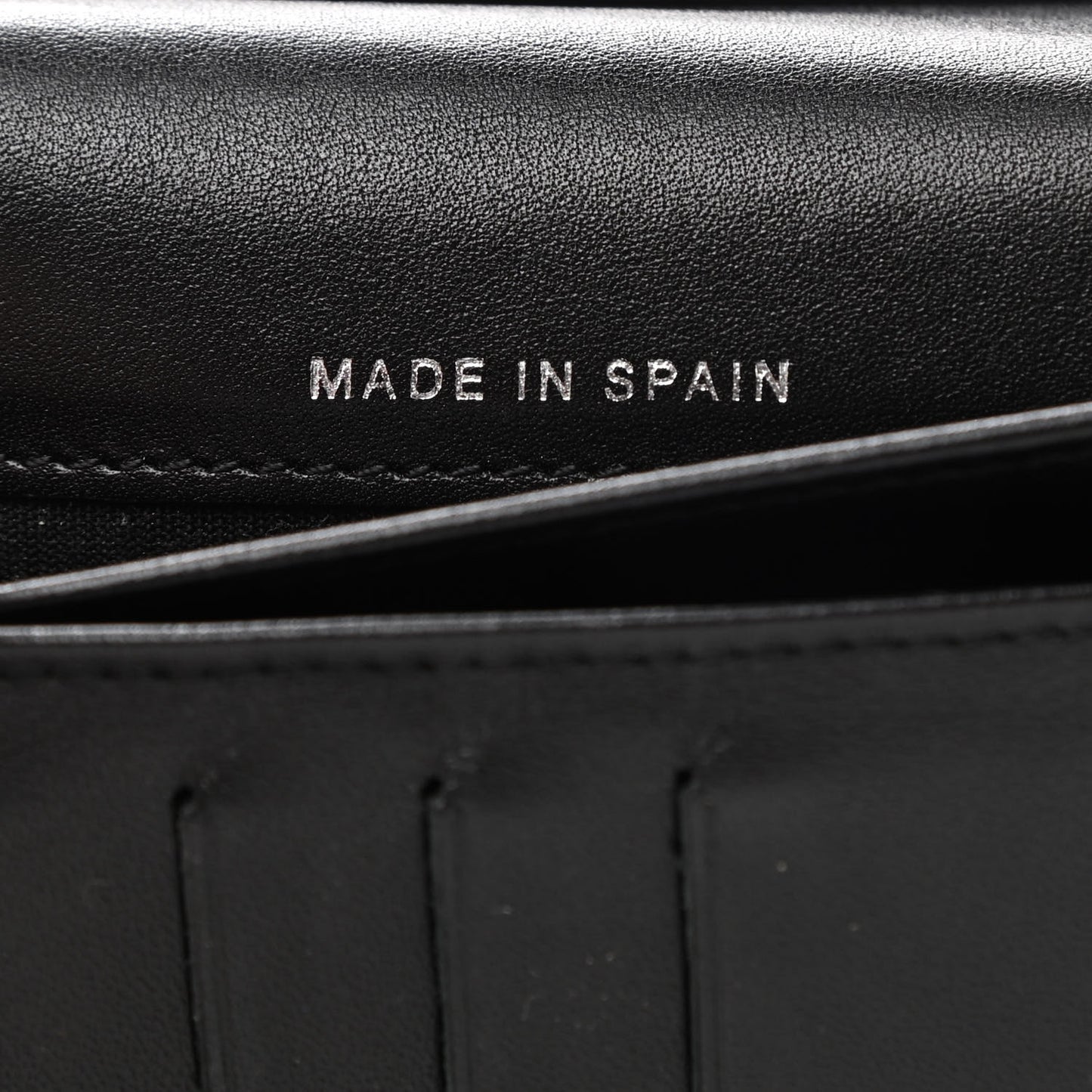 Caviar Timeless CC Yen Wallet Black