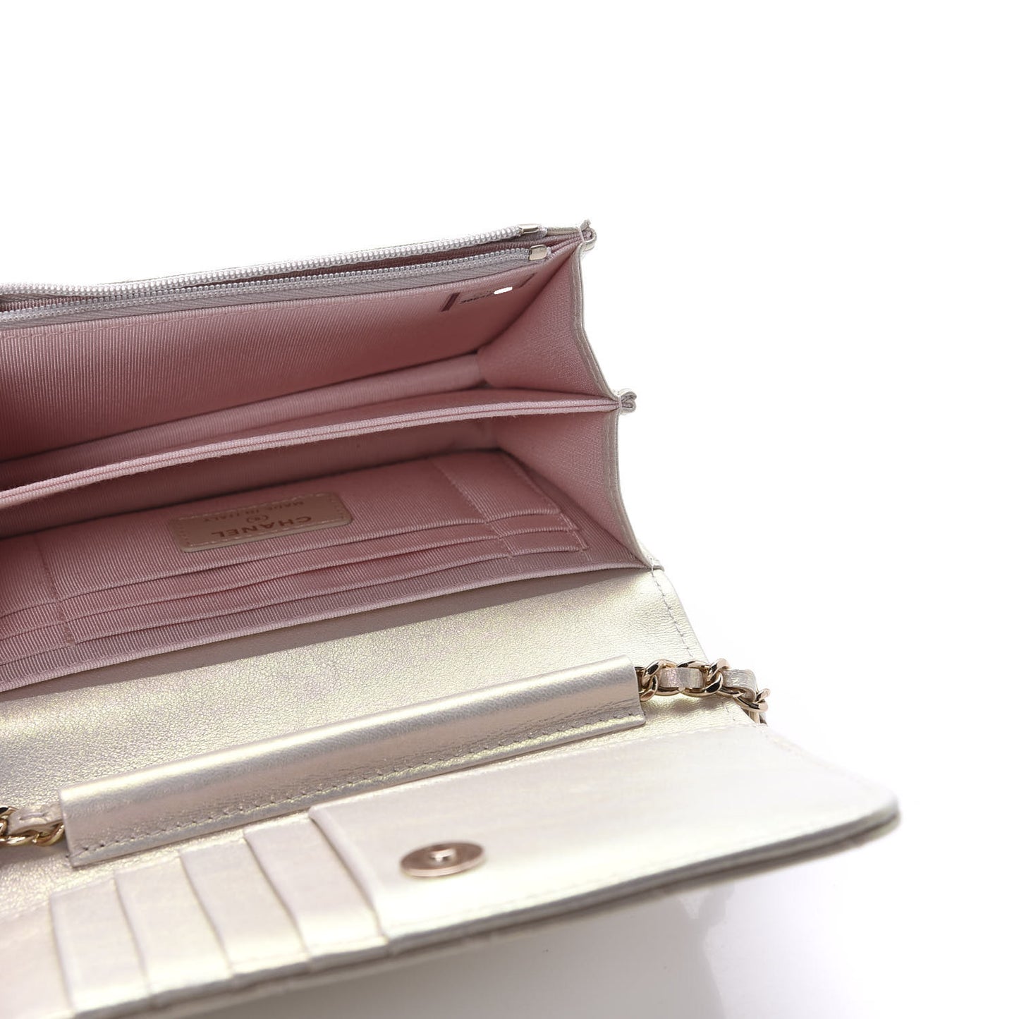 Iridescent Lambskin Quilted Mini Wallet On Chain WOC Ivory