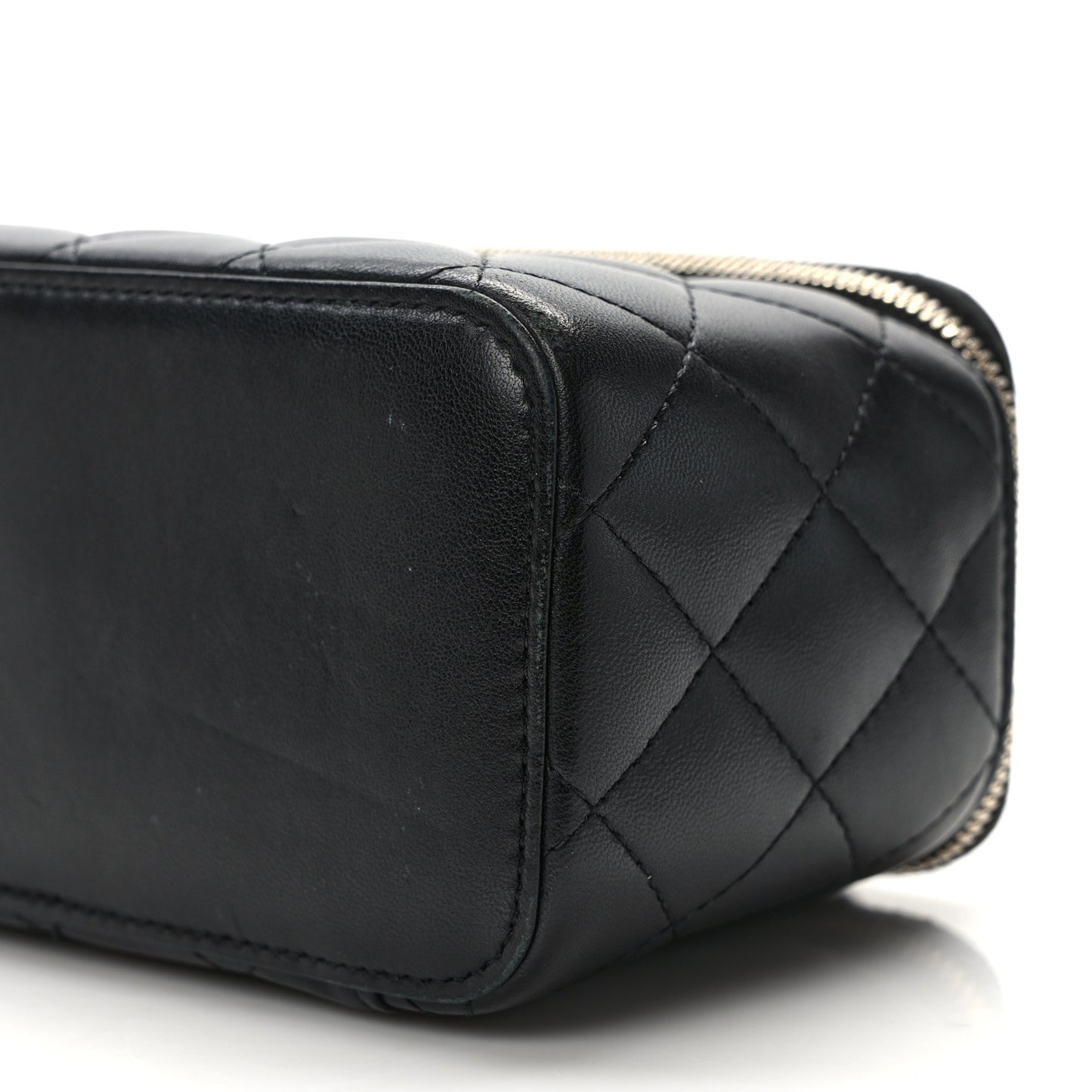 Lambskin Quilted Small Top Handle Vanity Case With Chain Black