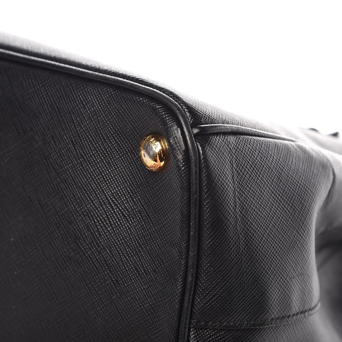 Saffiano Medium Galleria Double Zip Tote Black
