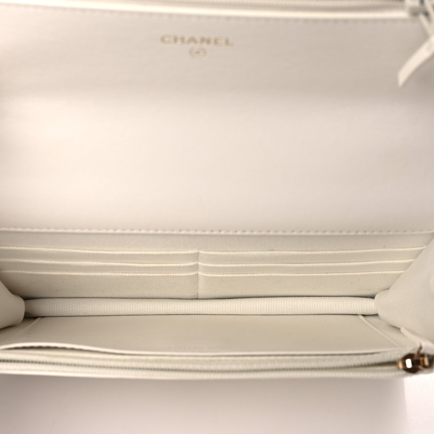Lambskin Quilted Chanel 19 Wallet On Chain WOC White