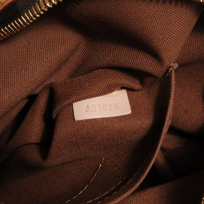 Louis Vuitton Monogram Riveting 9 of 9