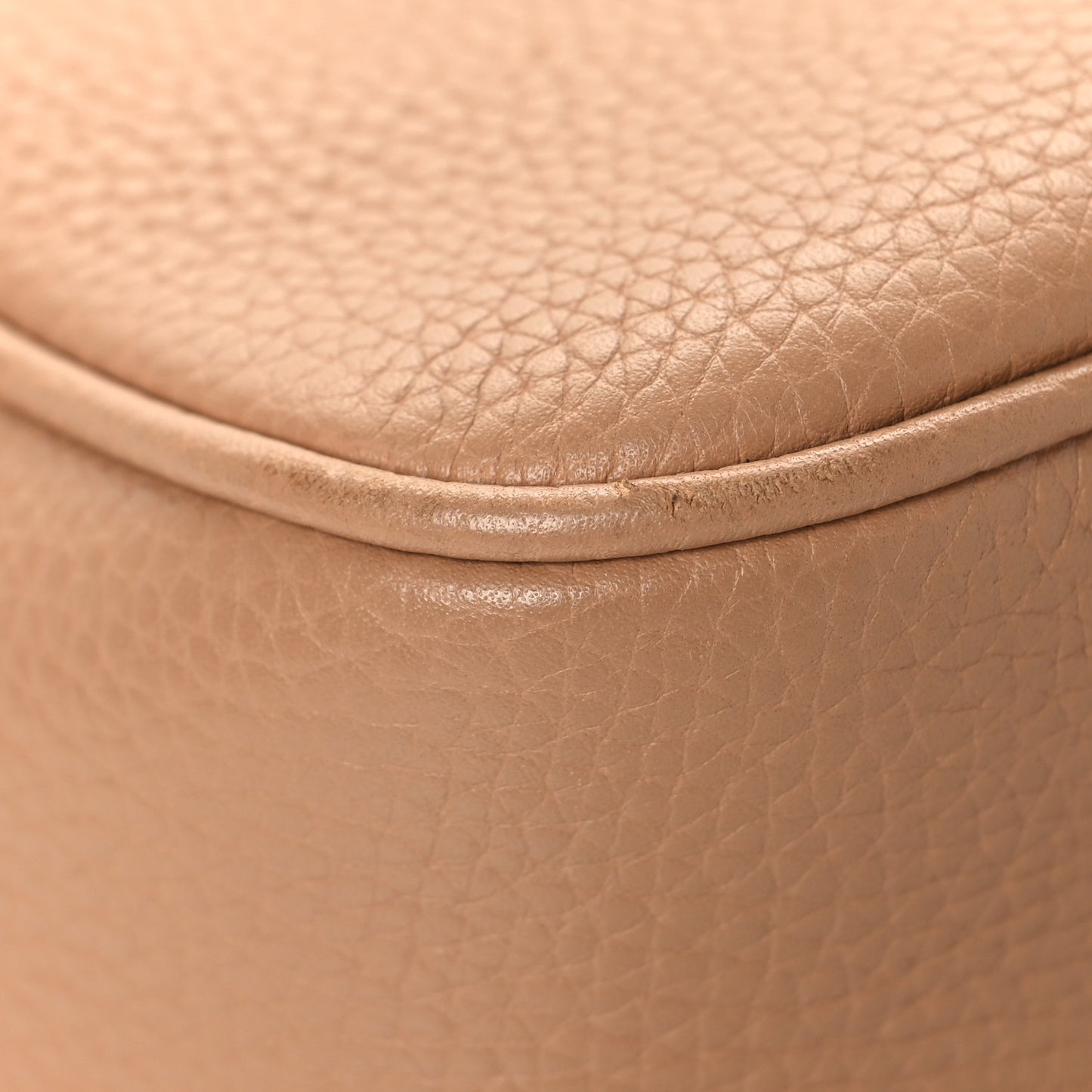 Pebbled Calfskin Small Soho Disco Bag Camelia