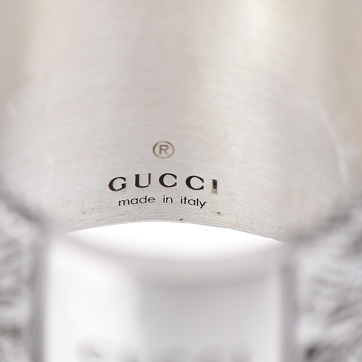 Gucci Sterling Silver Engraved Heart Ring 60 9.25 5 of 5