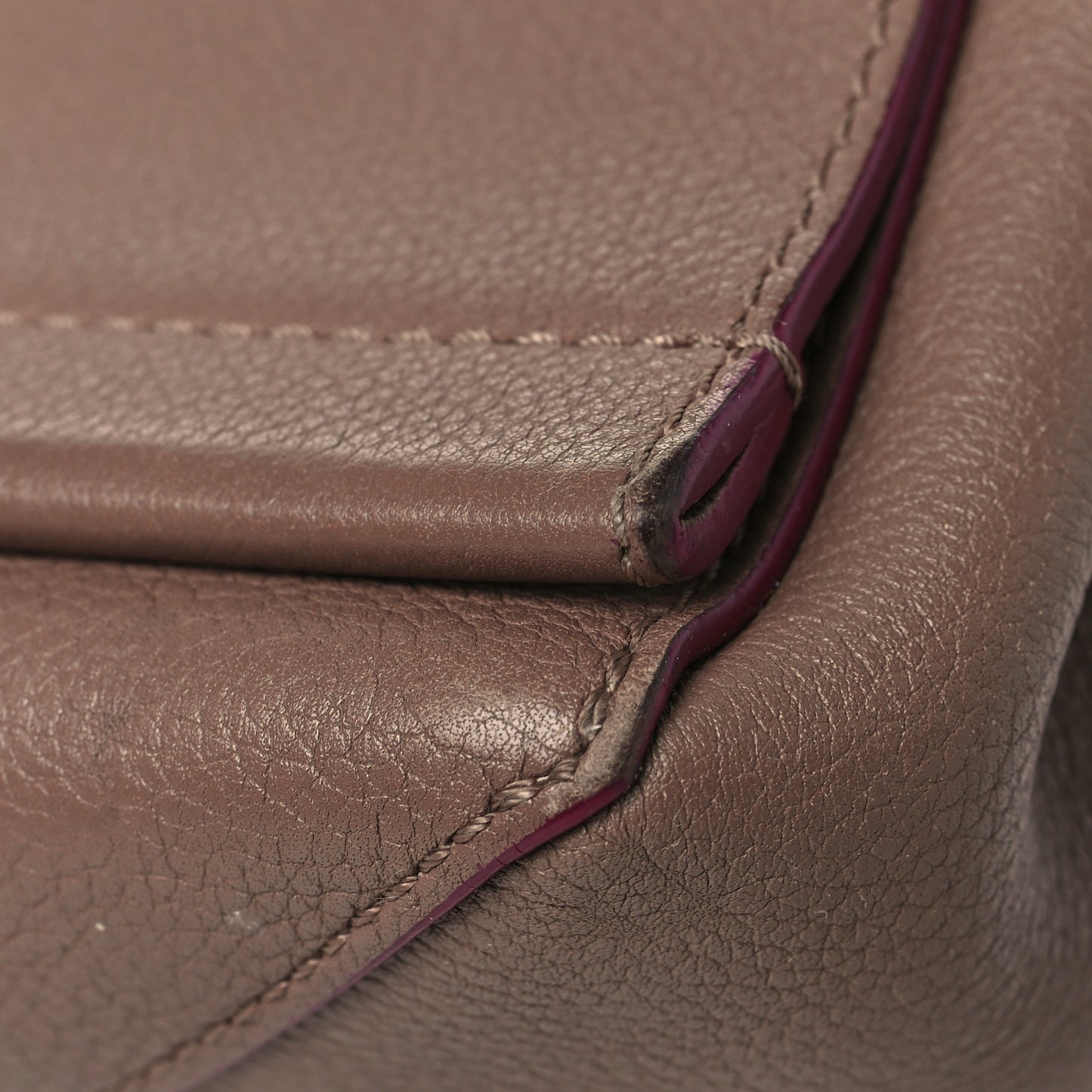 Soft Calfskin Lockme II Chain Bag BB Taupe Glace
