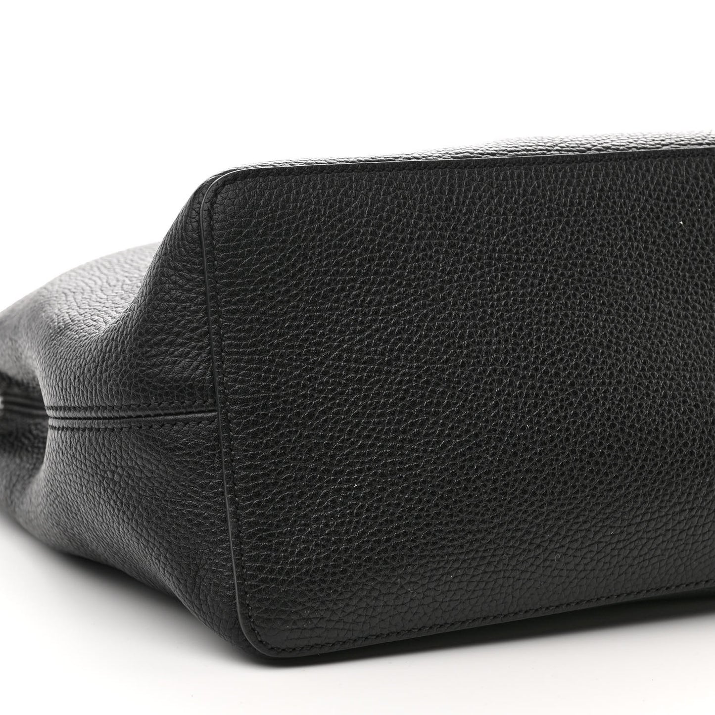 Pebbled Calfskin Large Soho Hobo Black