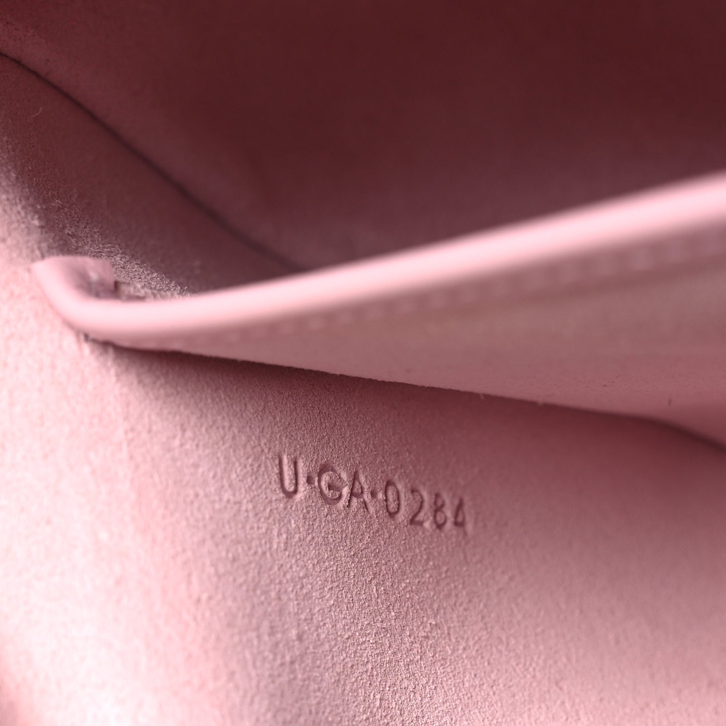 Smooth Calfskin Medium Strap Ava Triomphe Shoulder Pastel Pink