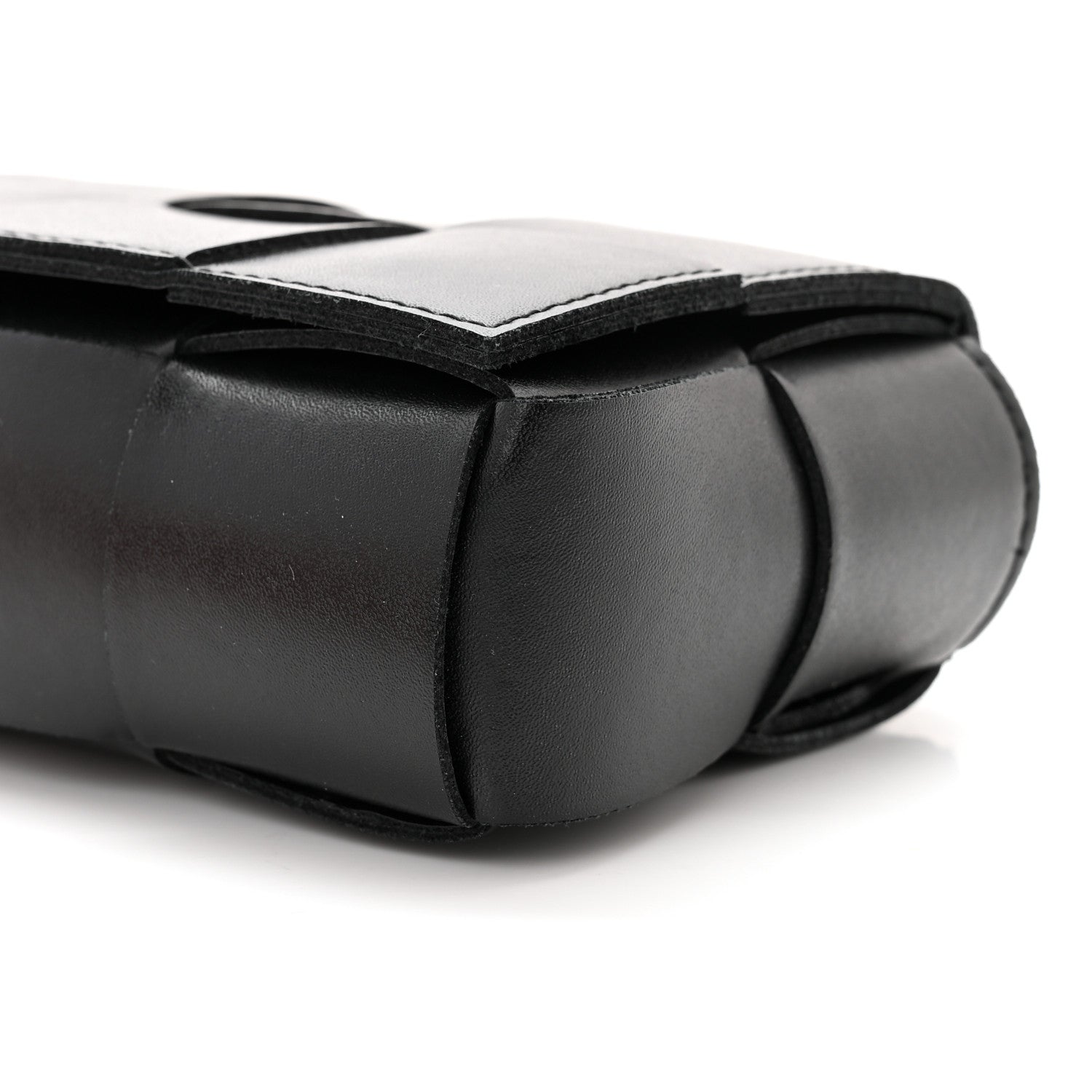 Bottega Veneta Nappa Maxi Intreccio The Belt Cassette Bag Black 9 of 10
