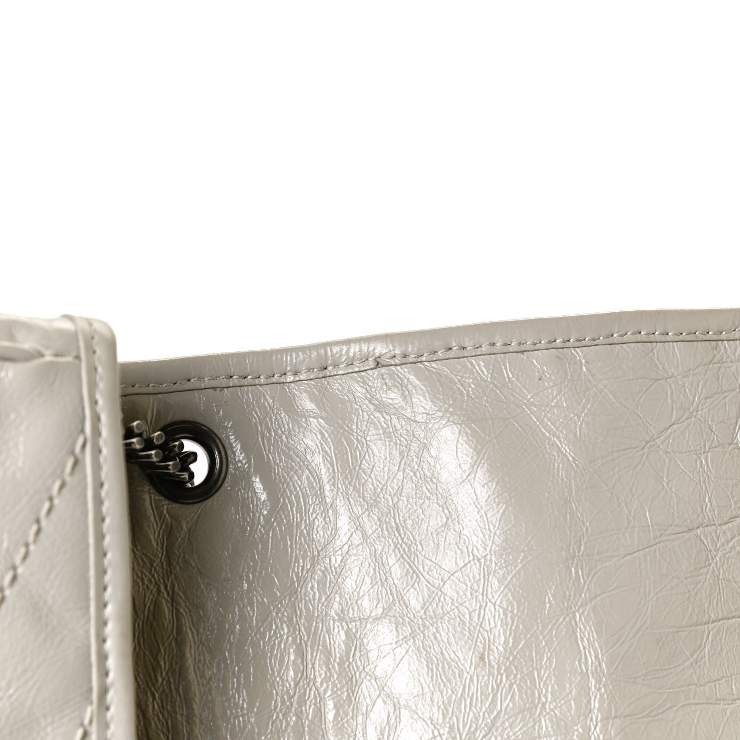 Saint Laurent Crinkled Calfskin Matelasse Monogram Niki Chain Wallet Crema Soft 14 of 15