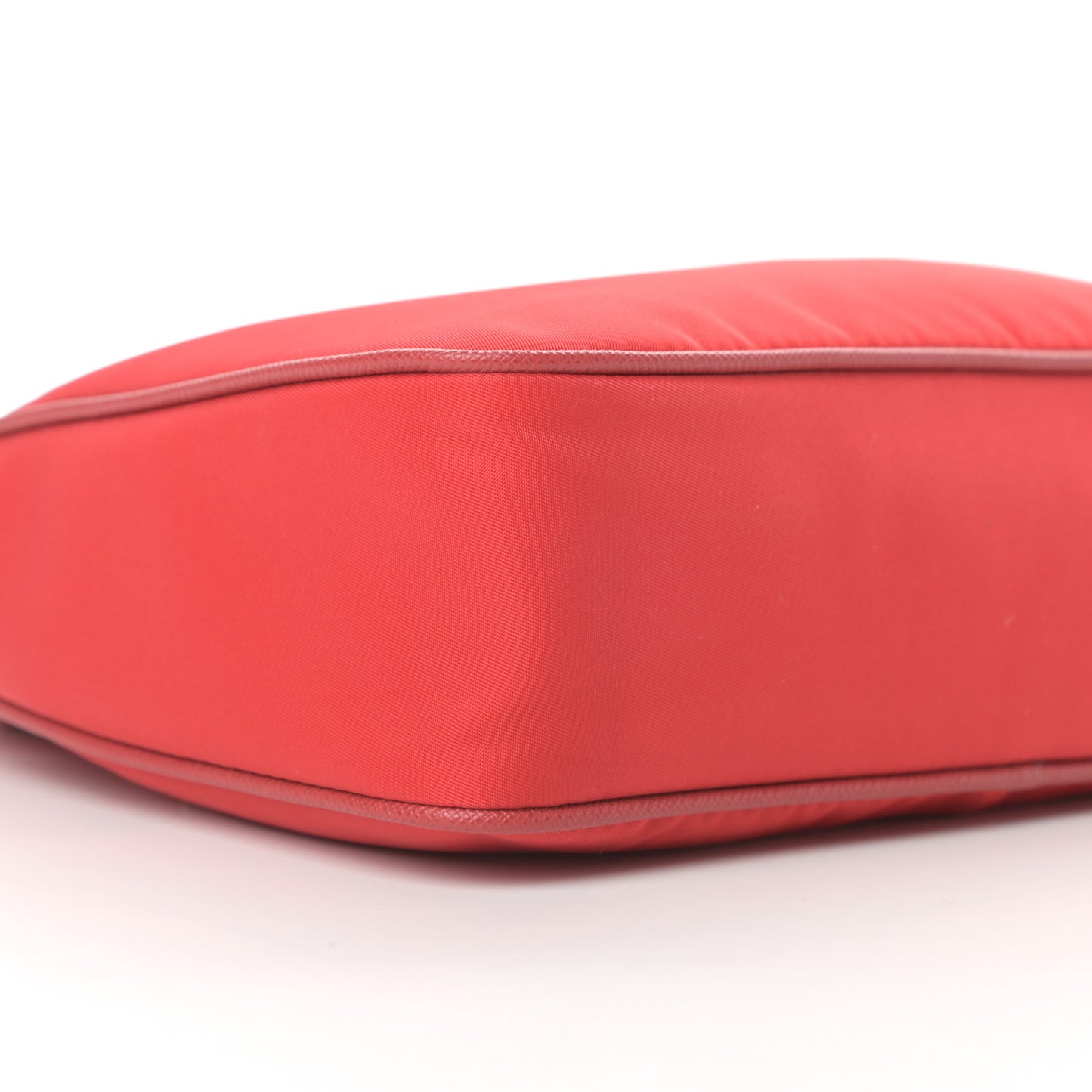 Nylon Re-Edition 2005 Shoulder Bag Rosso