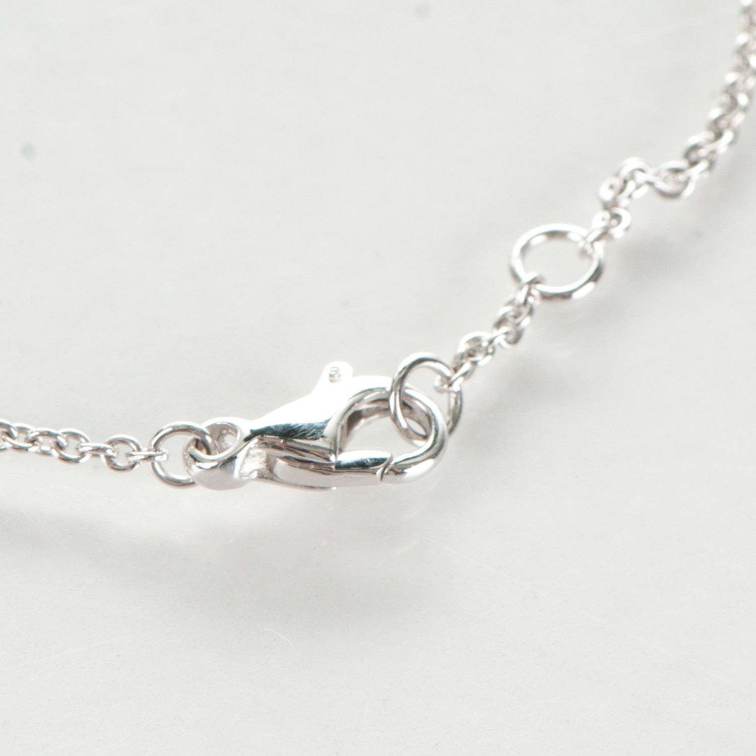 Louis Vuitton 18K White Gold Diamond Coeur Bracelet 4 of 6