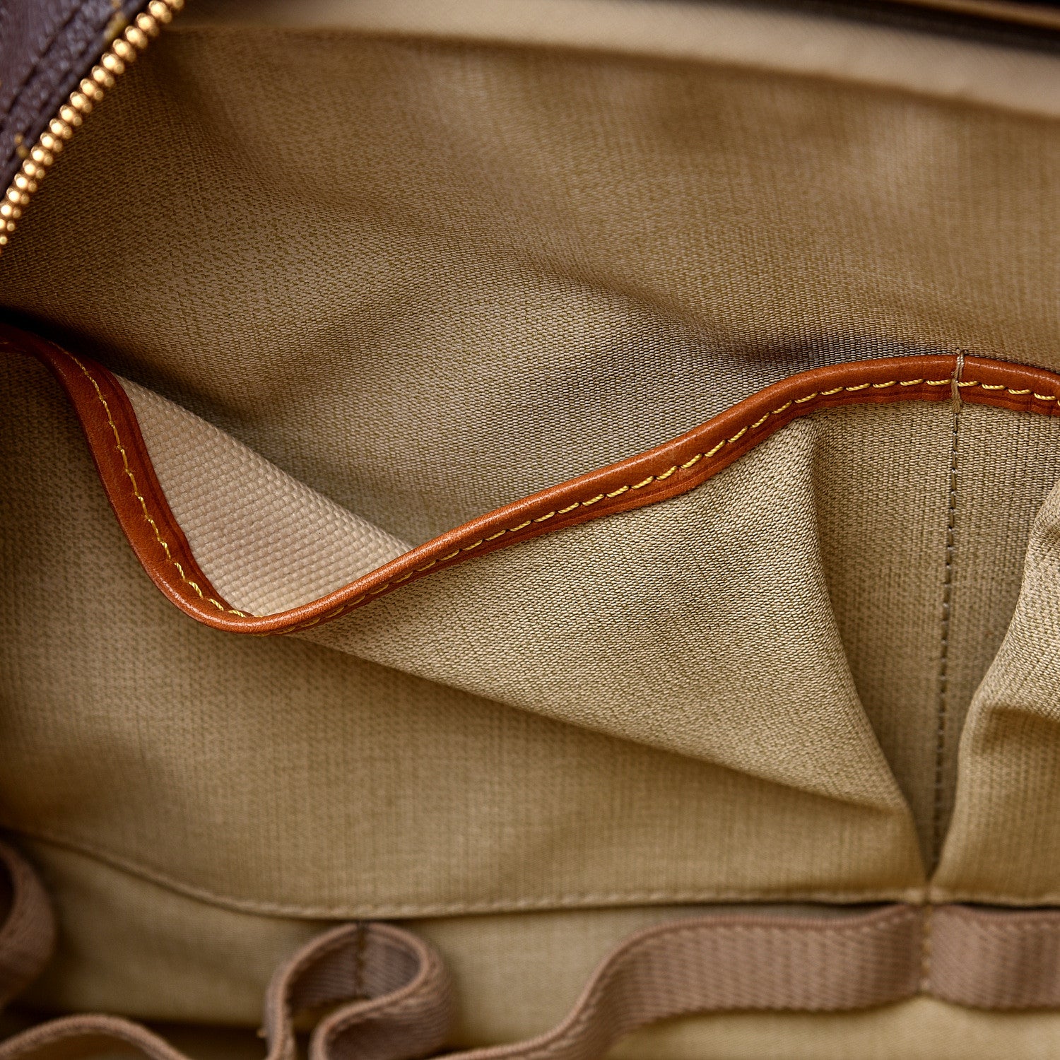 Louis Vuitton Monogram Deauville 8 of 17