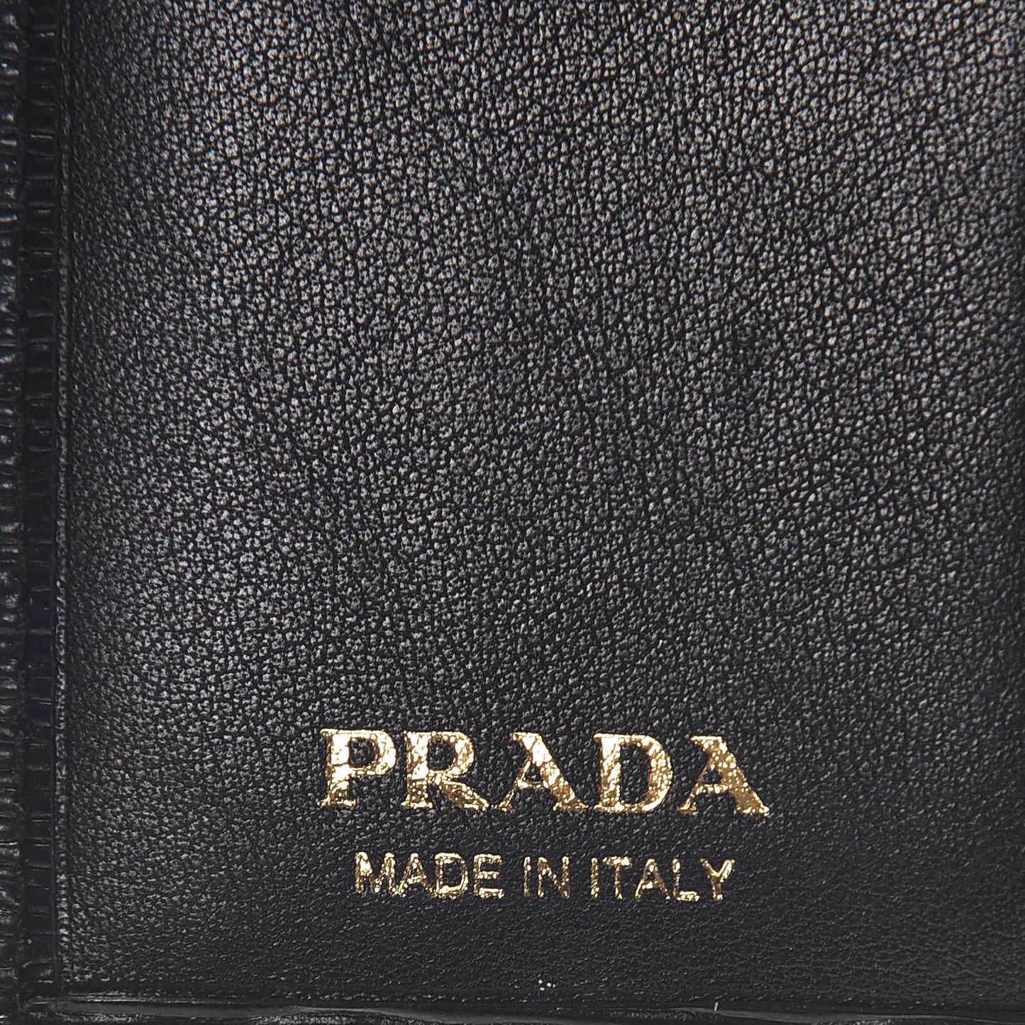 Vitello Move Trifold Wallet Nero Black