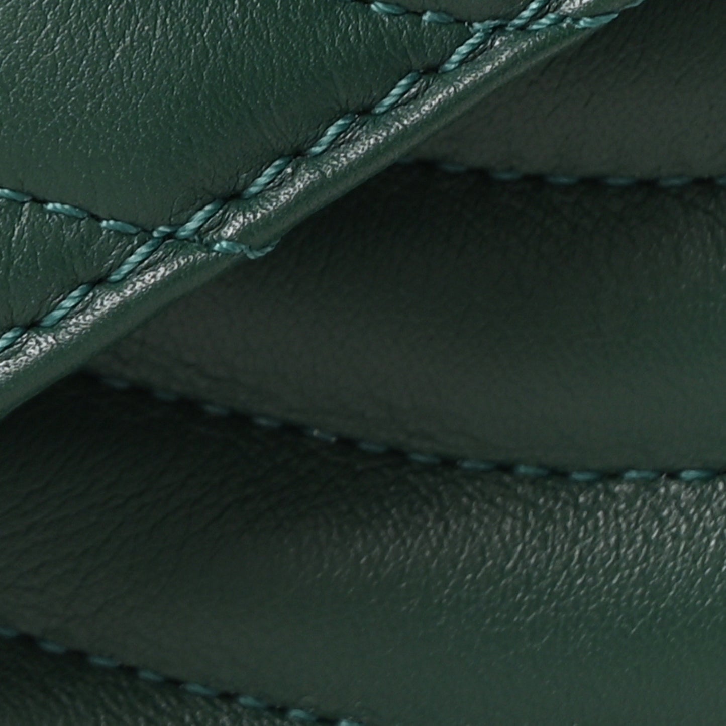 Calfskin New Wave Chain PM Emerald