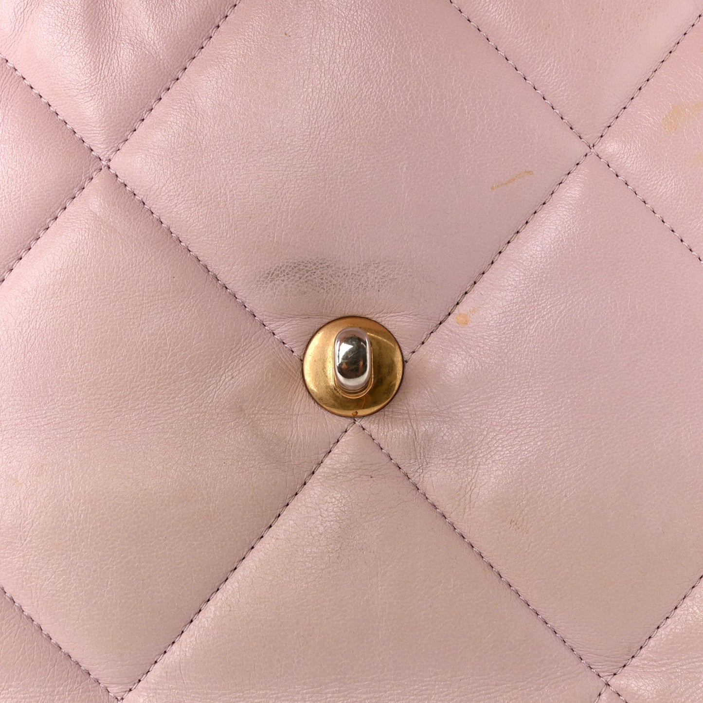 Lambskin Quilted Large Chanel 19 Flap Light Pink