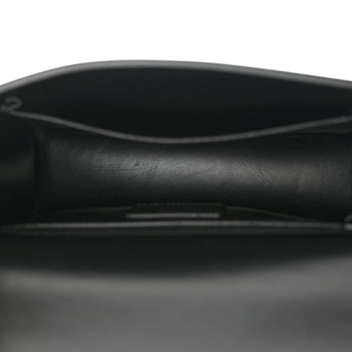 30 Montaigne Flap Bag Black