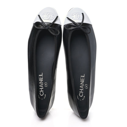 Chanel Crumpled Shiny Lambskin Cap Toe CC Ballerina Flats 39.5 Black White 5 of 10